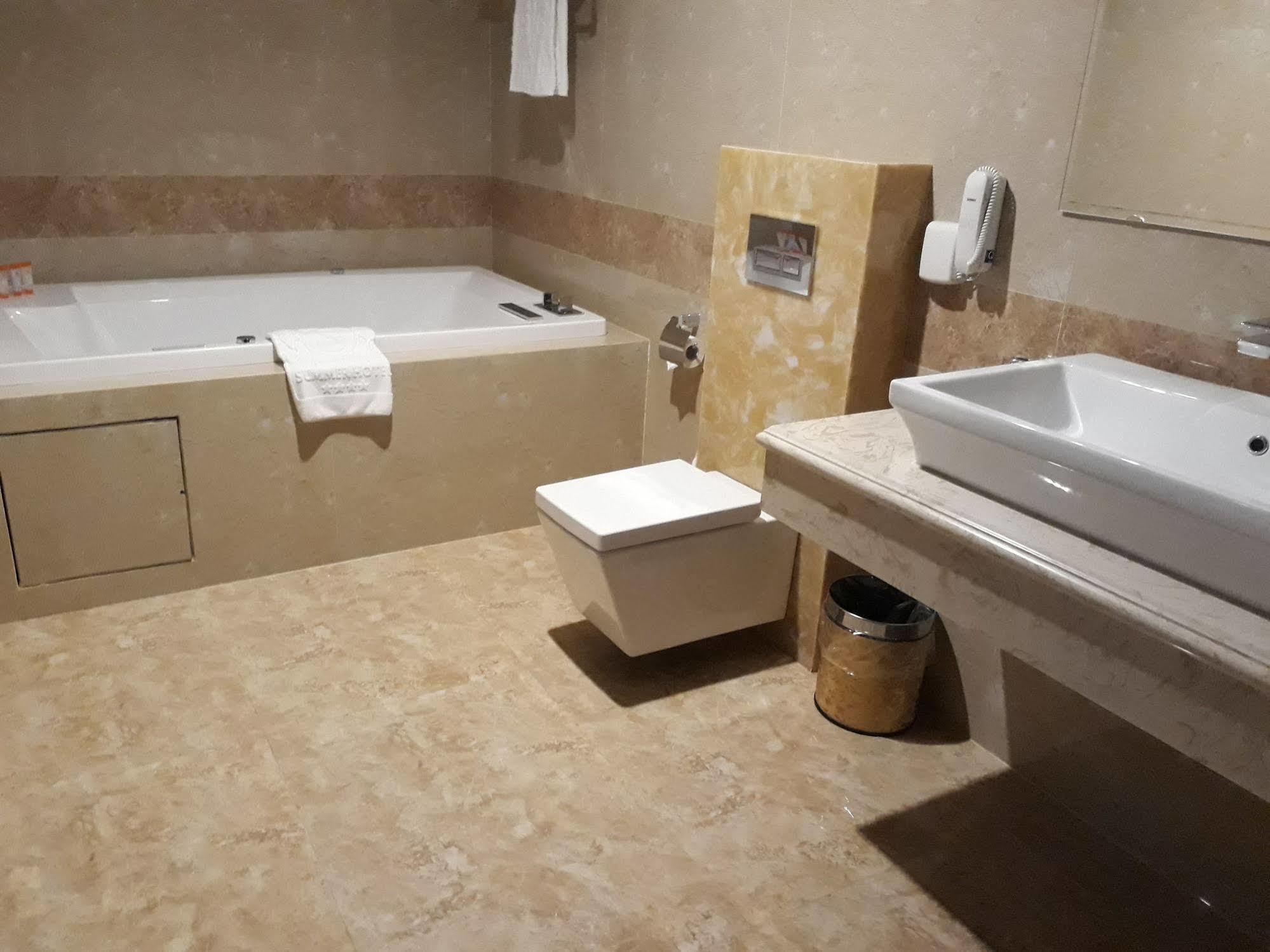 Summer Cua Lo Hotel Екстериор снимка